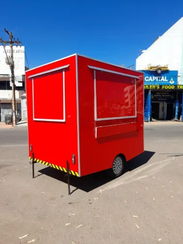 Trailer Profissional em ACM - Excelente Acabamento