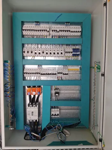 Eletricista profissional em Cuiabá e Várzea Grande - atendimento 24h serviço de emergencia