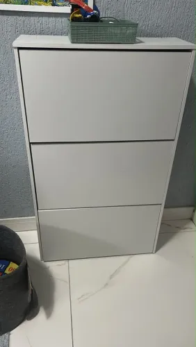 Sapateira, prateleiras, nichos