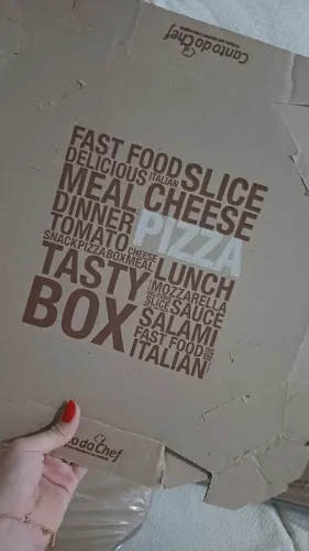 Caixas de pizza grande e média