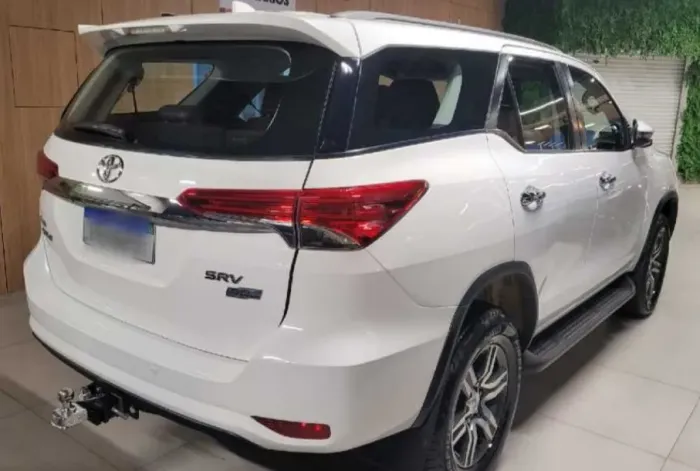 Hilux SW4 flex 7 lugares extra