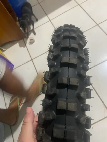 Vendo pneus moto Bros usados apenas uma vez