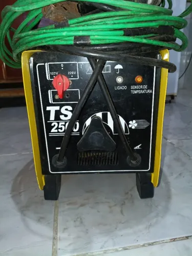 Máquina de solda