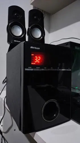Caixa de Som Multilaser Multimedia 2.1 60w rms shockwave fm/sd/usb bivolt