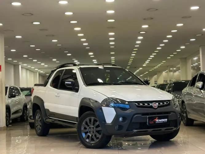 Fiat Strada Adventure1.8/ 1.8 Locker Flex CD 2019