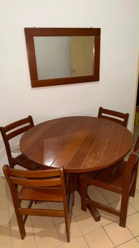 CONJUNTO DE JANTAR COMPLETO EM MADEIRA MACICA- MESA 6 CADEIRAS + ESPELHO