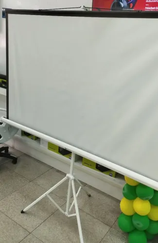 Tela de projeção Retrátil 
