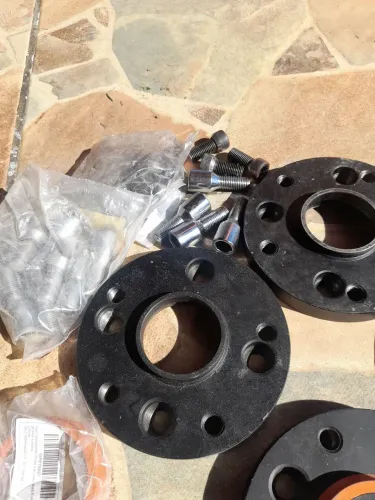 Adaptador de roda de 4x100 para 5x110