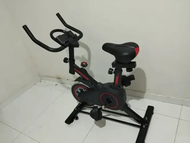Bicicleta Ergométrica Spinning NA CAIXA