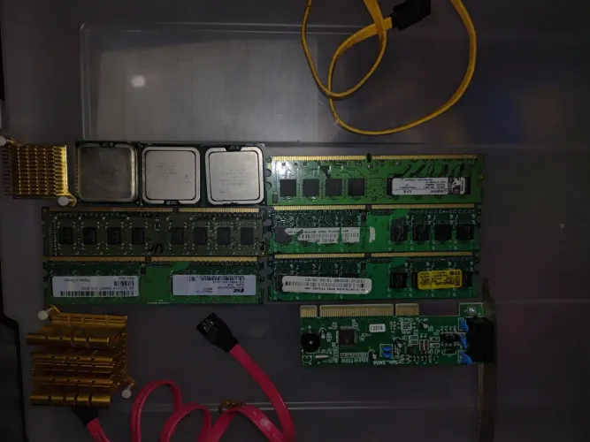 Kit com peças de computador funcionando!