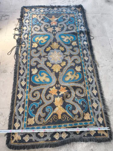 Tapete arraiolos Português