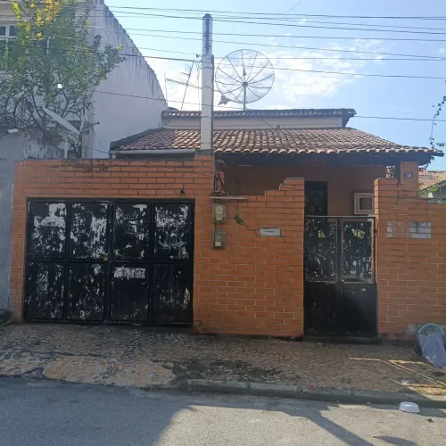 Casa centro São Gonçalo 90 mil