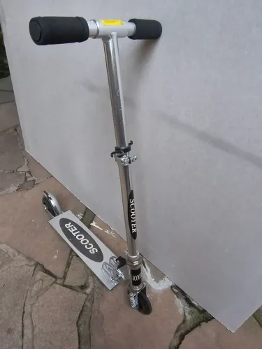 Vendo patinete infantil quase sem uso!