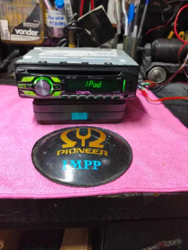 Rádio Pioneer DEH 3450ub com bluetooth instalado no auxiliar