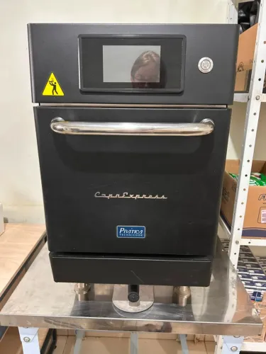 Forno Pratika modelo Copa Express Black
