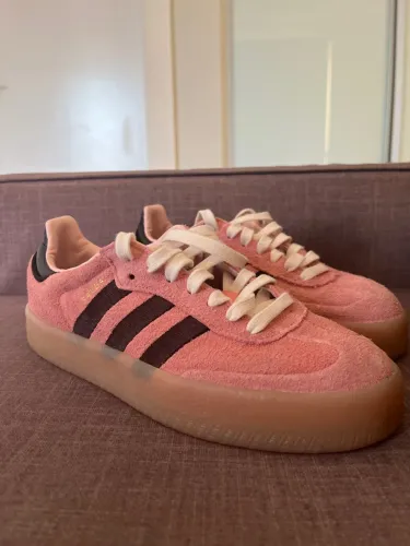 Tênis adidas samba original edição especial