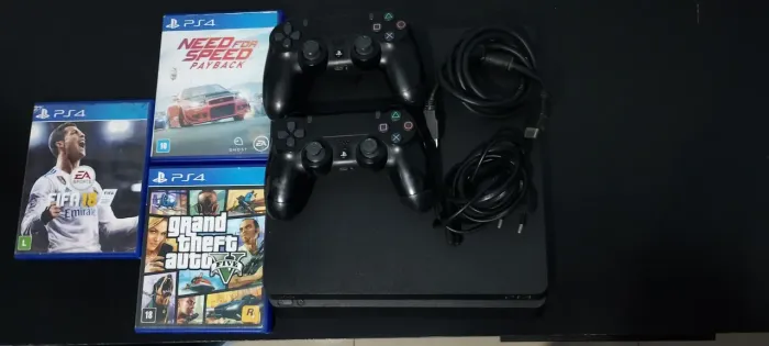 Play4 travado GTA 5 e fifa 22 500gb flat