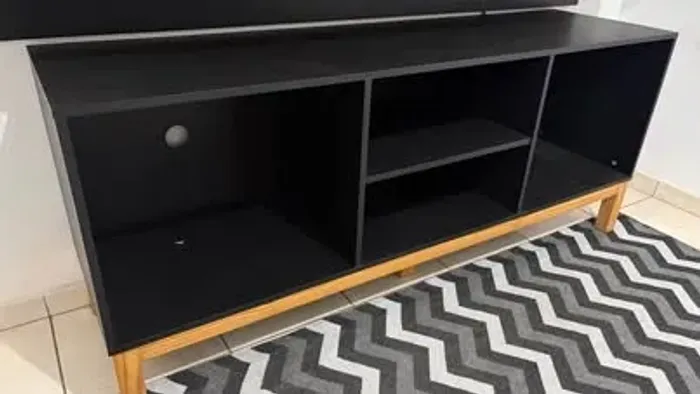 Rack para sala muito nova