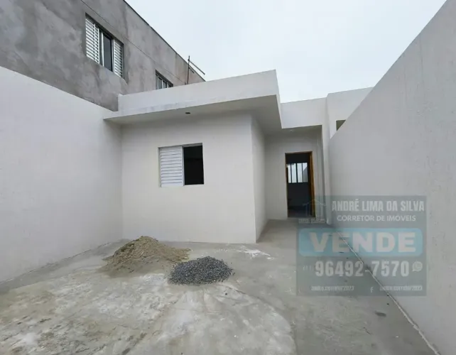 LINDA CASA TERREA COM 3 QUARTOS SENDO UMA SUITE GARAGEM PARA 2 CARROS CIDADE MIGUEL BADRA