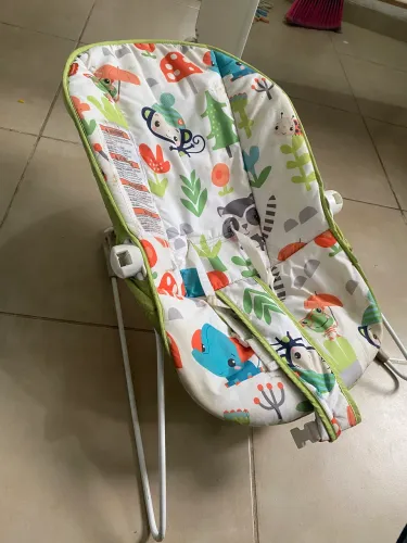 Vendo itens de bebê