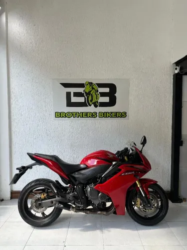 HONDA CBR 600F