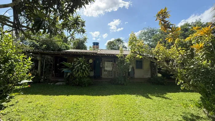Fazenda/Sítio/Chácara para venda possui 200 metros quadrados com 3 quartos