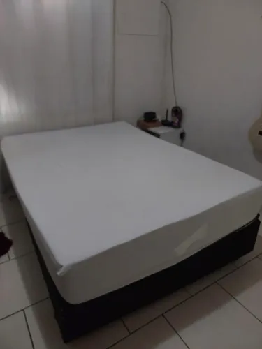 Colchão de casal vendo ou troco por de solteiro