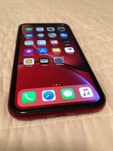 iPhone XR ?vermelho?