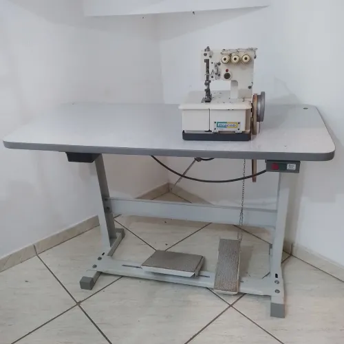 Máquina de costura Galoneira Bracob Semi Industrial Motor Novo