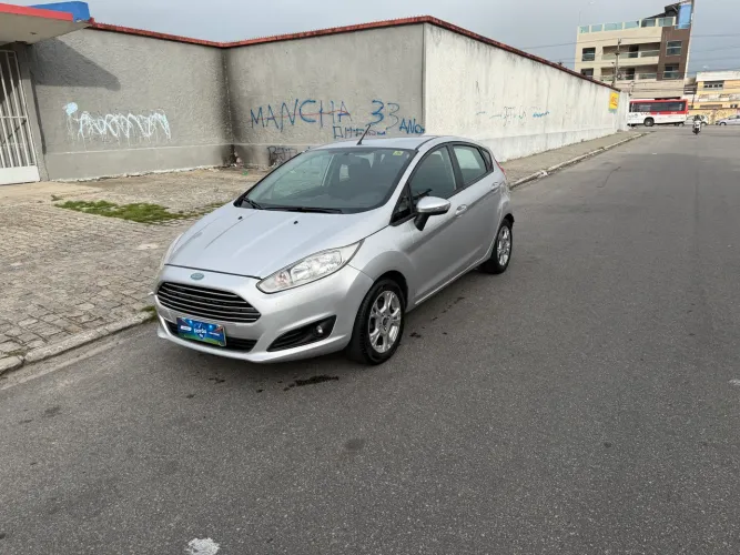 Ford Fiesta 1.6 16V Flex Mec. 5P 2015