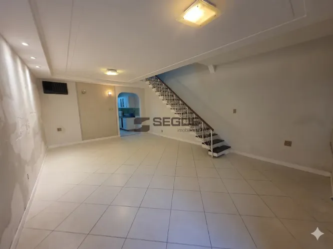 Casa à venda em Vitória, Centro, com 3 quartos, com 120 m²