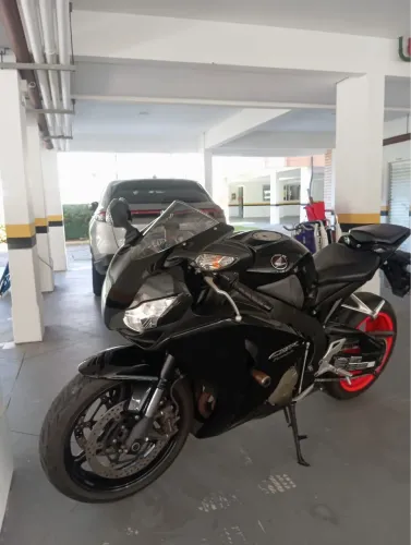 Vendo moto Honda 1000 - CBR