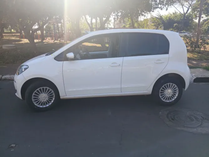 Volkswagen Up! Move 1.0 Total Flex 12V 5P 2016