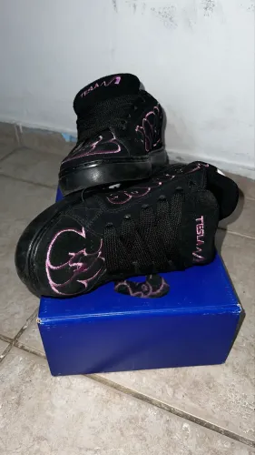 Tesla Hertz Art Black & Purple Reflective Tamanho 41