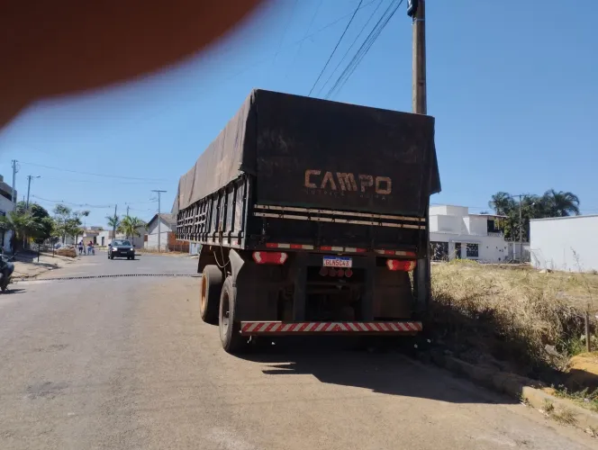 Carreta Vanderleia 2 eixos Randon