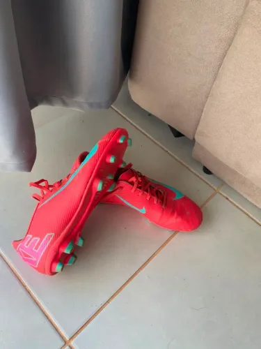 Chuteira TM42 Nike