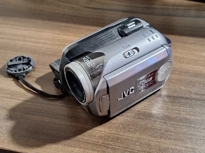 JVC Everio GZ-MG21U - Leia a descrição