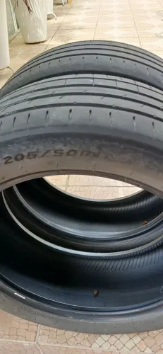 Pneus 205/50 R17 original do dolphin plus usado