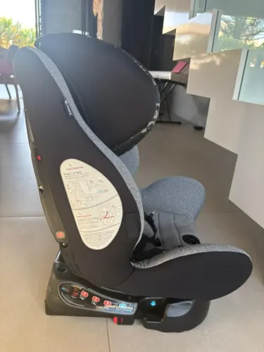 Cadeirinha de Segurança para Automóvel