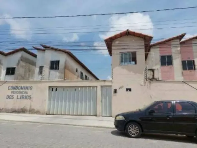 Apartamento em Leilão - Barroso - Fortaleza - CE