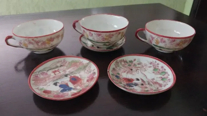 Jogo de Xicaras de Porcelana Oriental