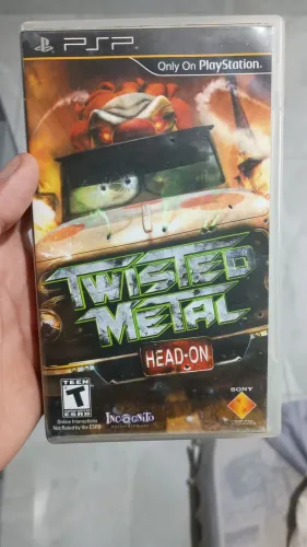 Jogo PSP Twisted metal