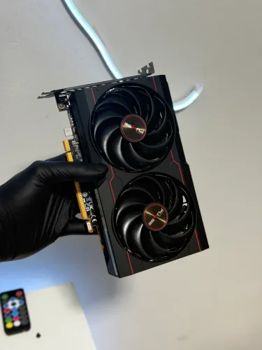 Placa de Vídeo RX 6600 8GB Sapphire Pulse - Pego troca