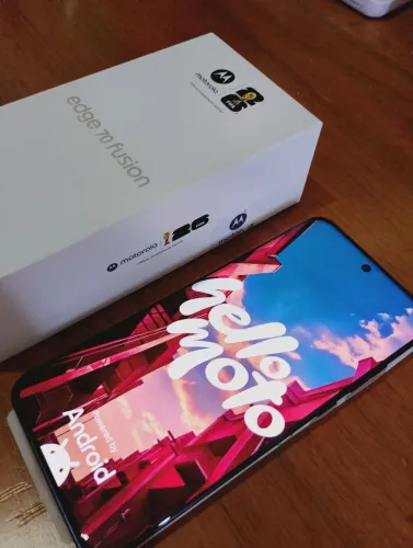 Moto Edge 70 fusion novo R$2600