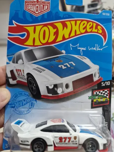 HOT WHEELS PORSCHE 935 - HW RACE DAY - MAGNUS WALKER