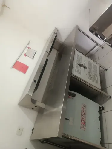 Bancada de Inox Refrigera 2.30X0.90 - Excelente Estado