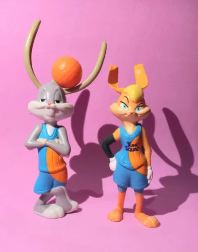 Brinquedo McDonald's  - Coleção Bunny Space Space Jam - Pernalonga e Lola - 2020
