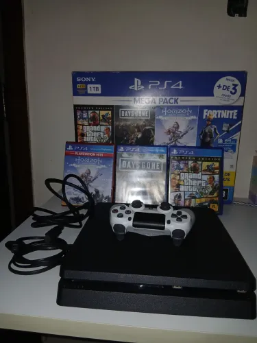 Ps4 slim 1T