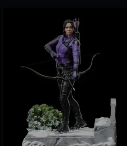 KATE BISHOP IRON STUDIOS 1/10