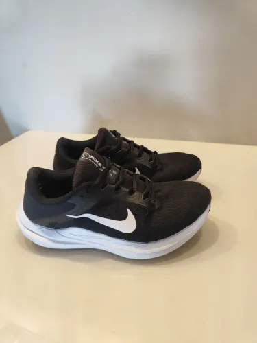 Tênis Nike Winflo 10 - Tam 38